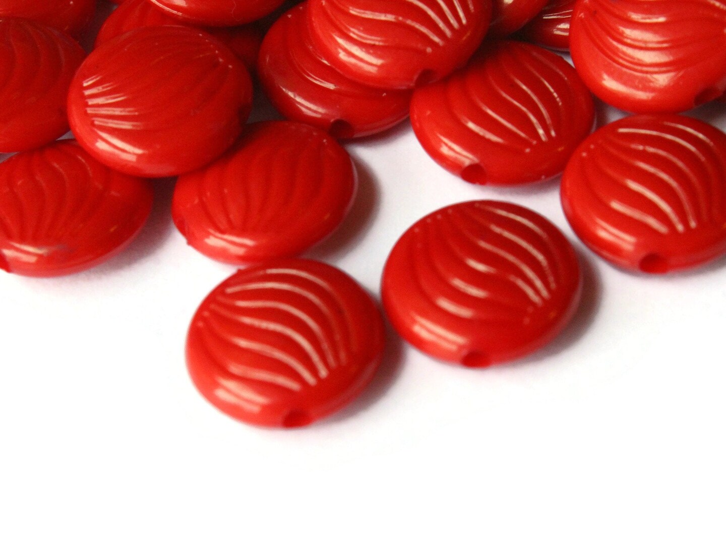 40 14mm Red Patterned Acrylic Flat Round Beads Plastic Coin Beads to String