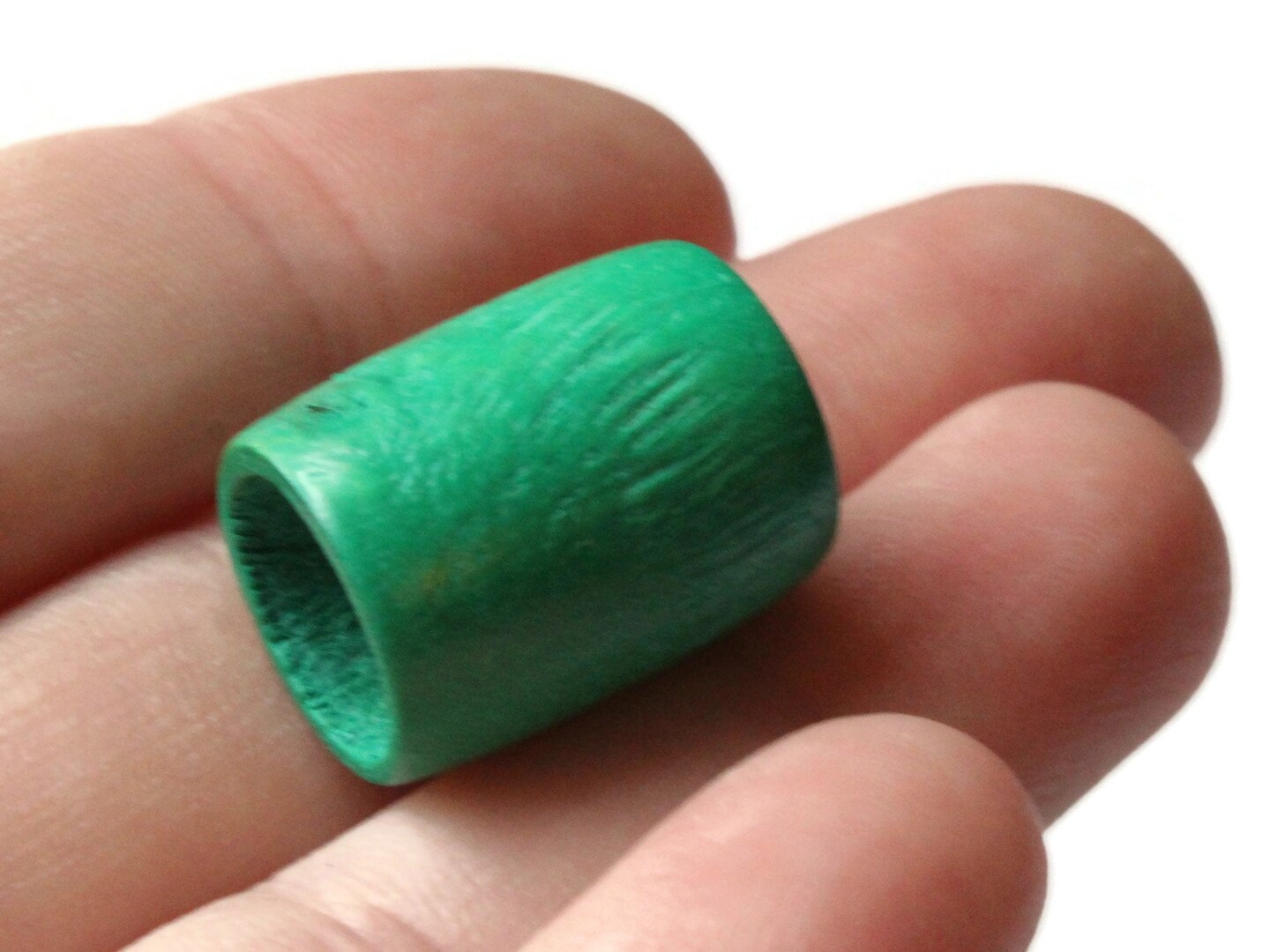 8 19mm x 15mm Vintage Green Wooden Tube Beads