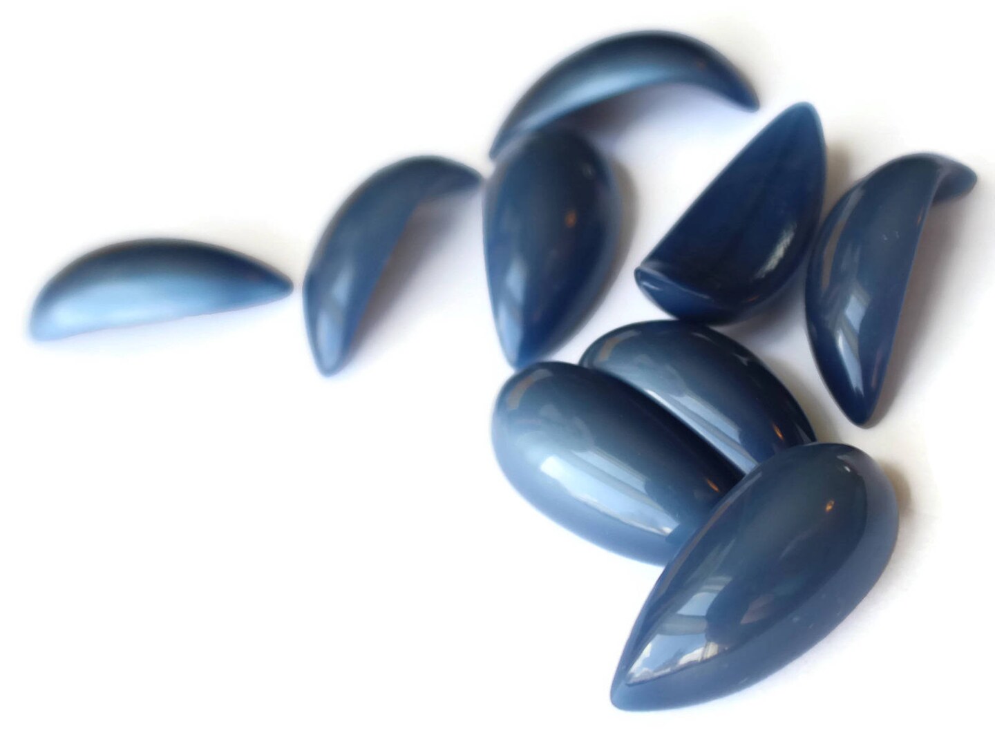 9 28mm Blue Curved Leaf Vintage Japanese Lucite Cabochons - Flat back Tiles