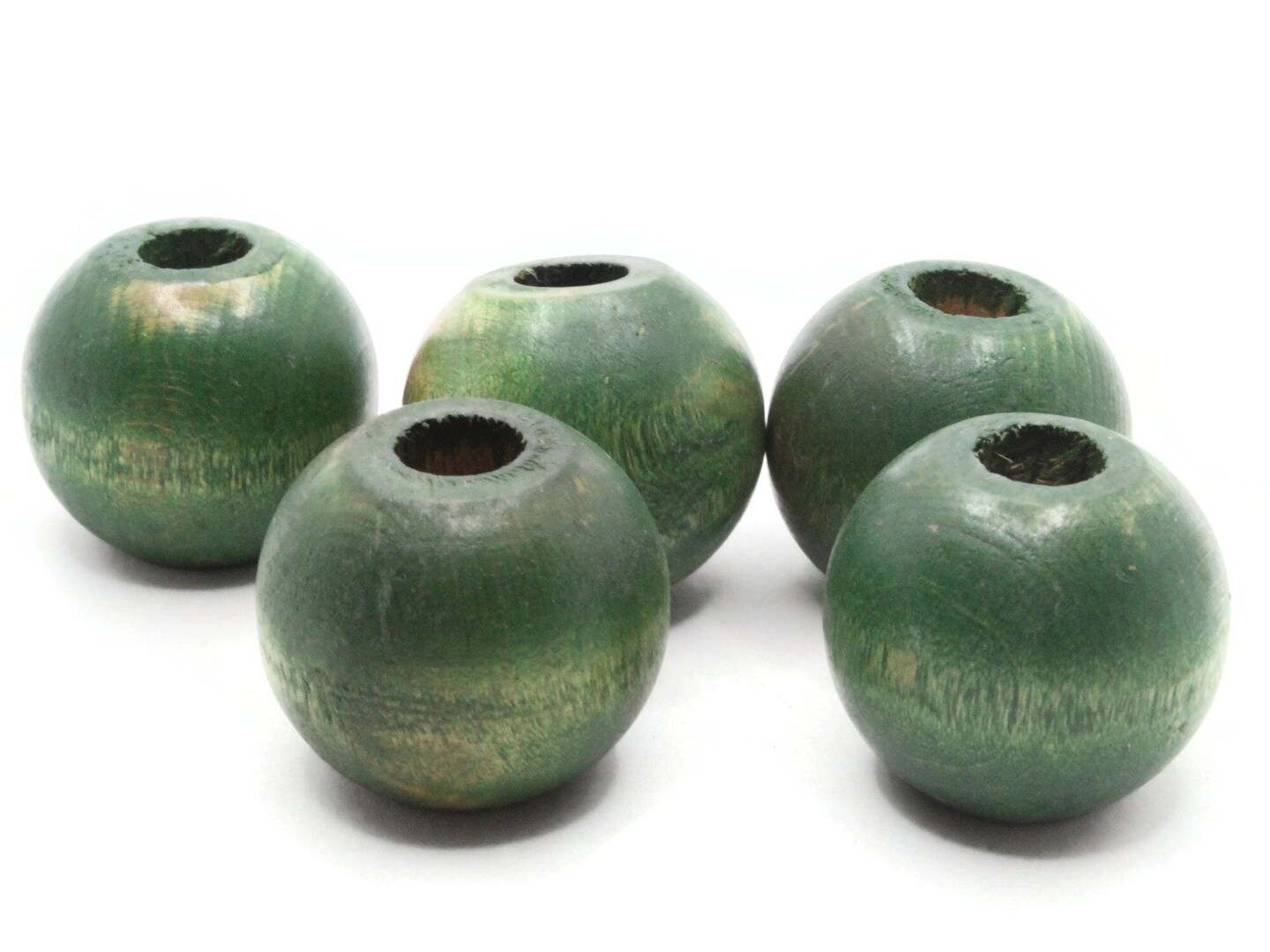 5 29mm Round Green Vintage Wood Beads