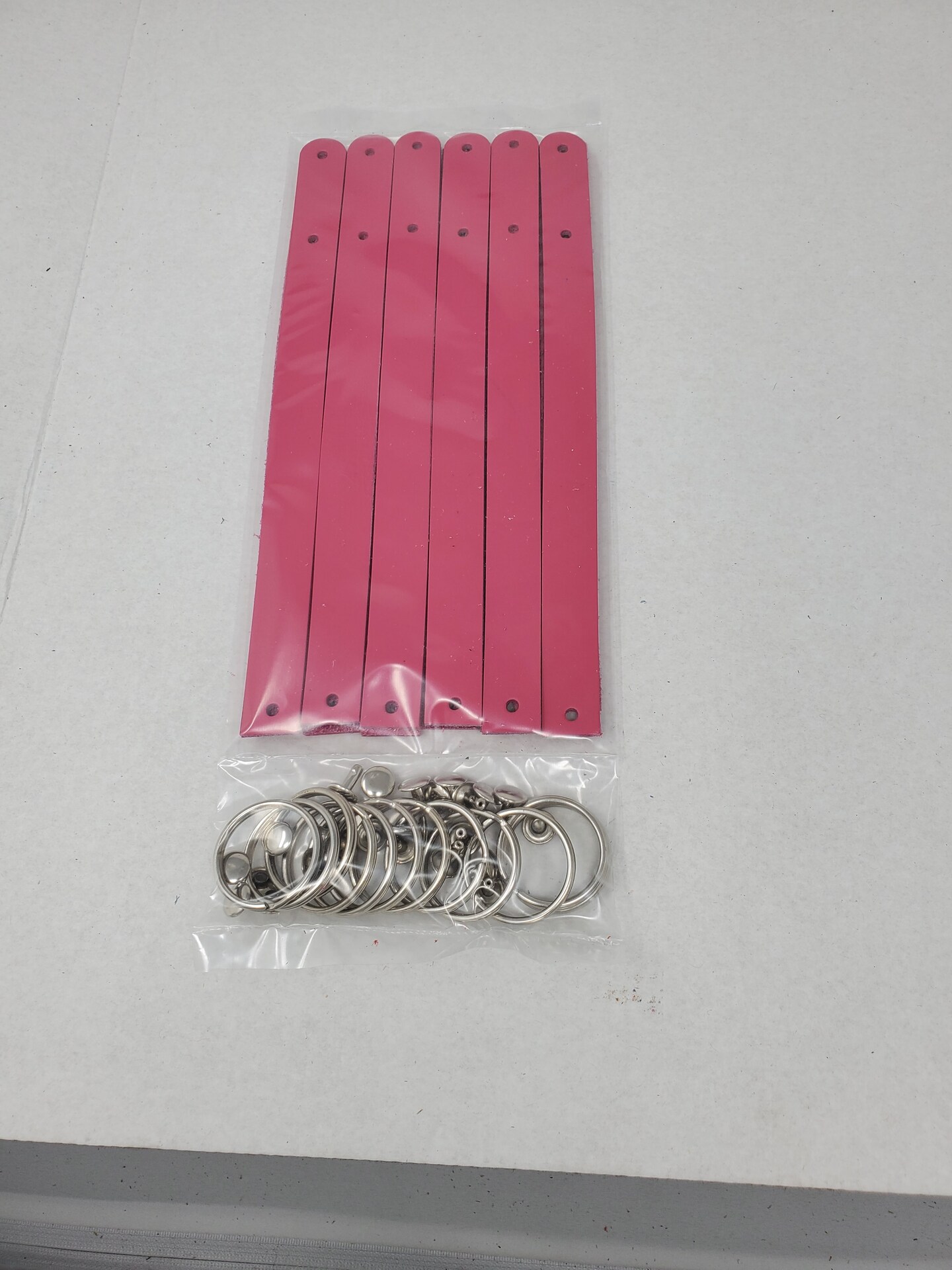 Blank Leather Keyrings 12 Pack – Pre-Cut Blanks with Hardware for Hot, Foil Stamping & Engraving