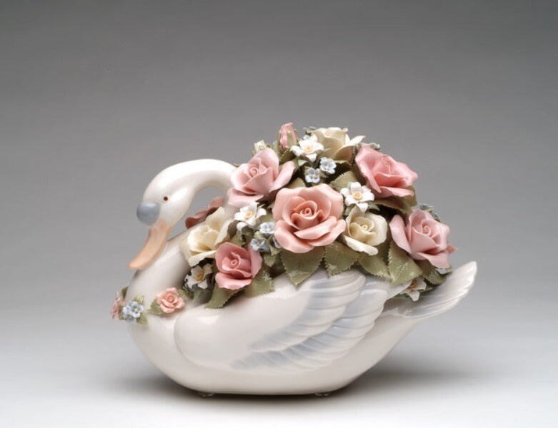 Ceramic Large Swan With Flowers Music Box, Home D&#xE9;cor, Gift for Her, Gift for Mom, Wedding Gift