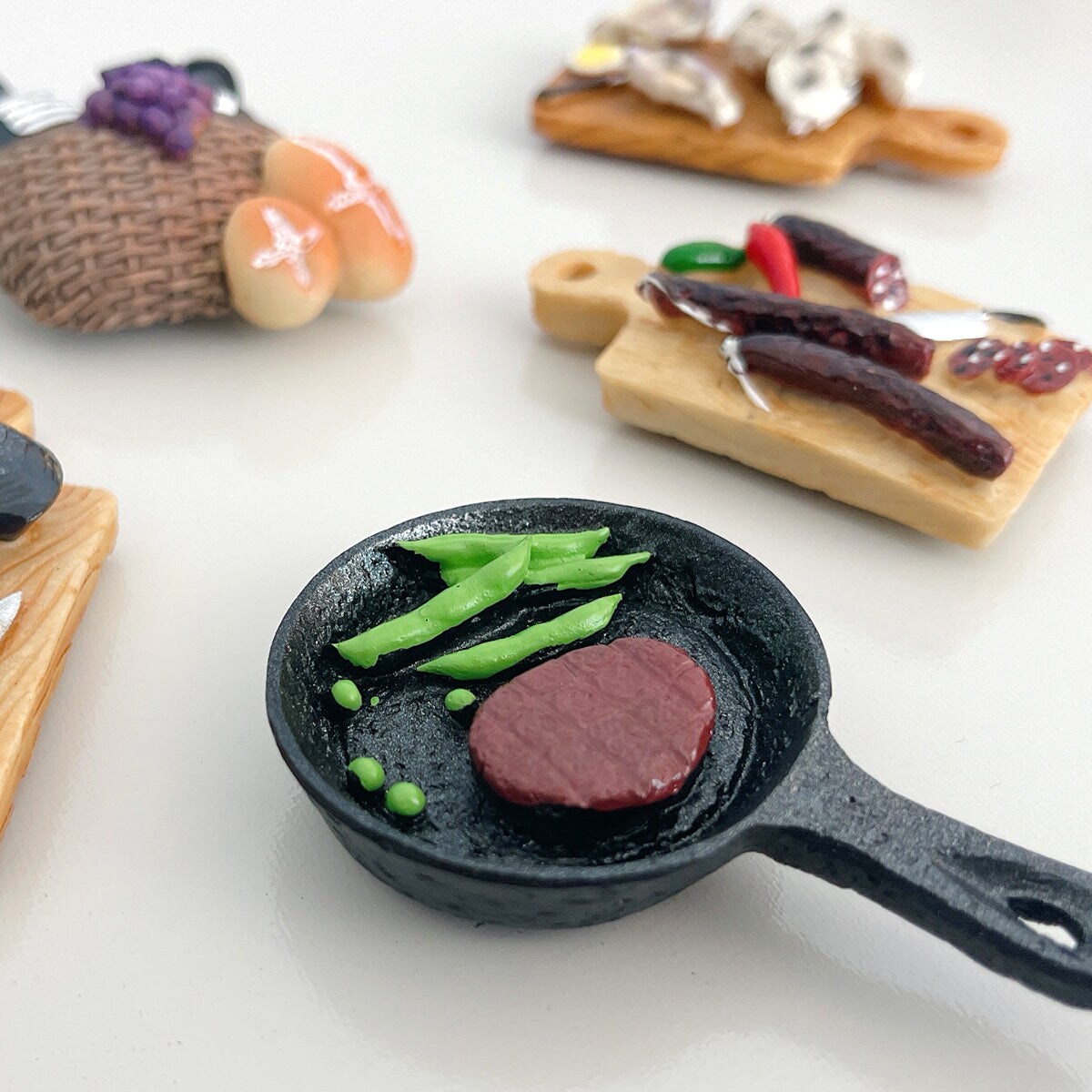 Wrapables 3D Resin Fridge Magnets, Food Simulation, Succulents, Famous Faces Refrigerator Magnets for Kitchen (Set of 5)