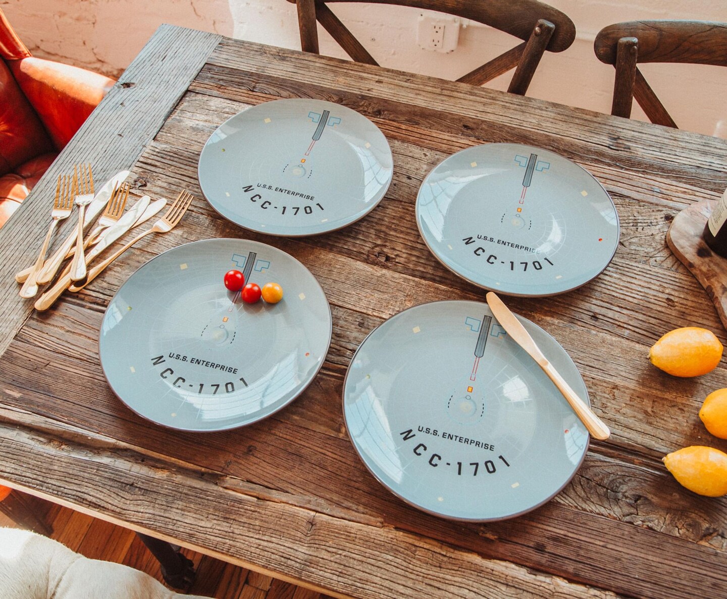 Star Trek NCC-1701 Dinnerware - Thumbnail 5