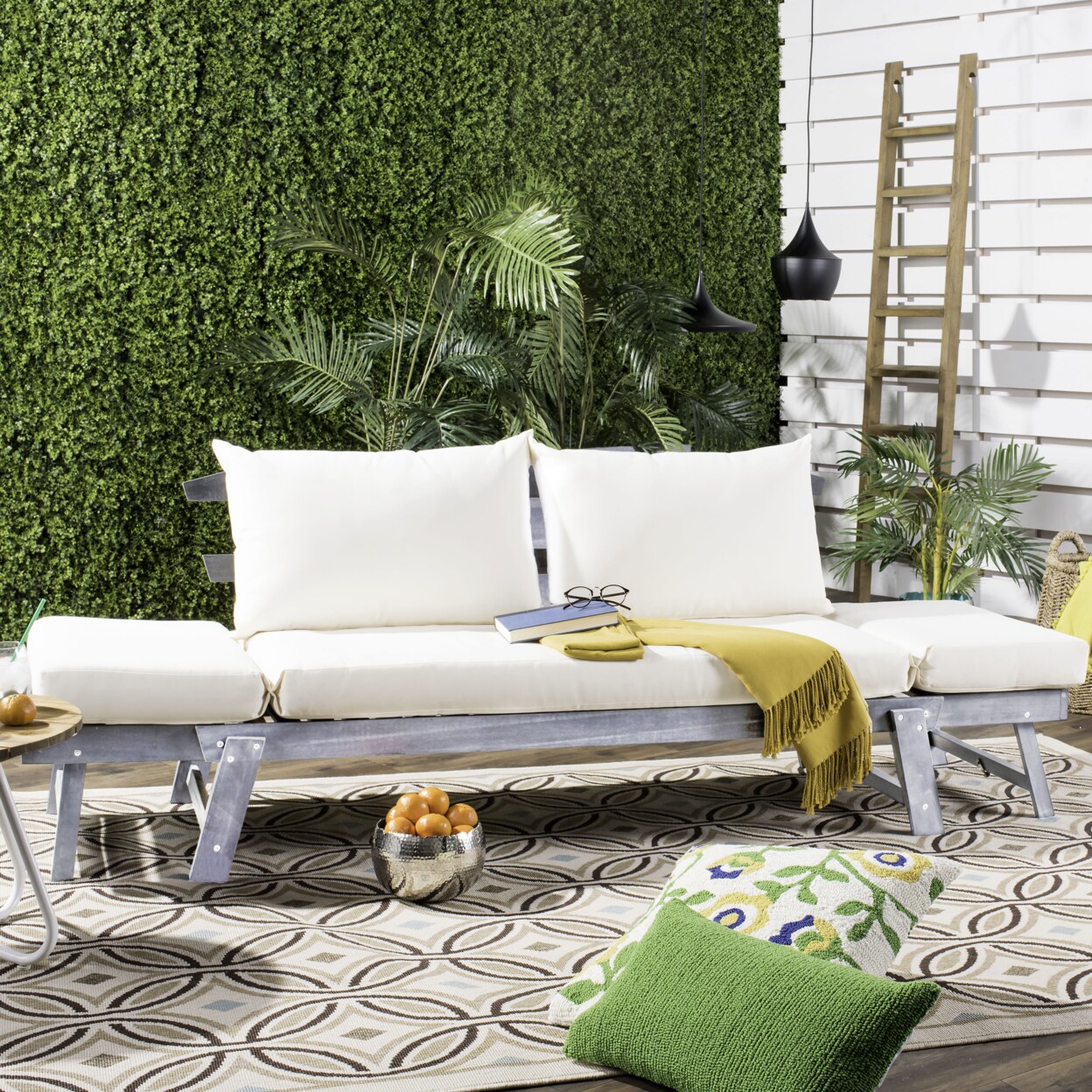 Safavieh   Outdoor Collection Tandra Modern Contemporary Daybed Ash Grey