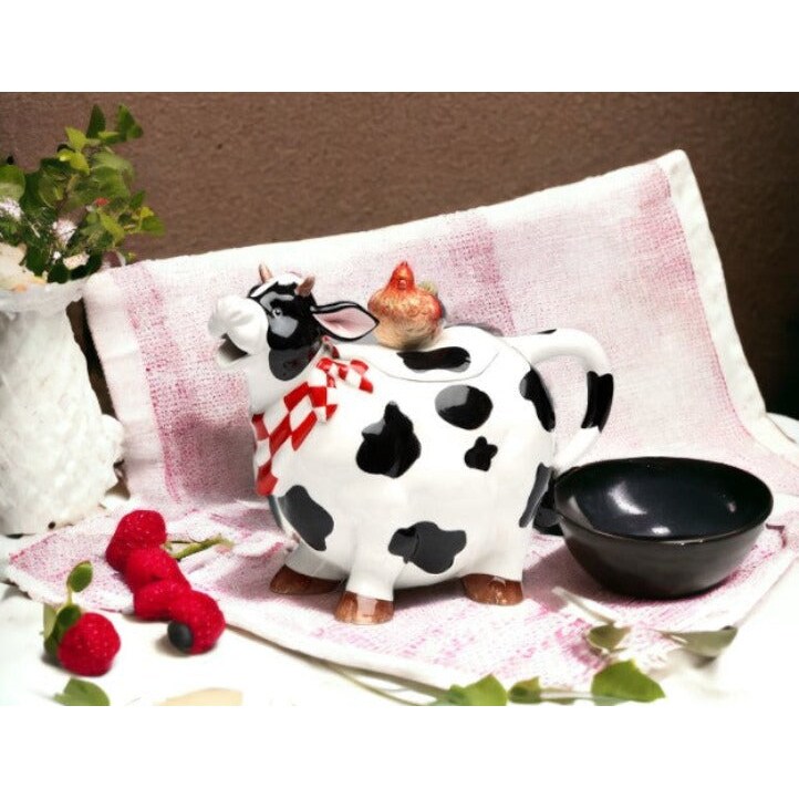 Ceramic Cow Teapot with Mini Rooster,ceramic tea Kettle for Tea for tea lovers