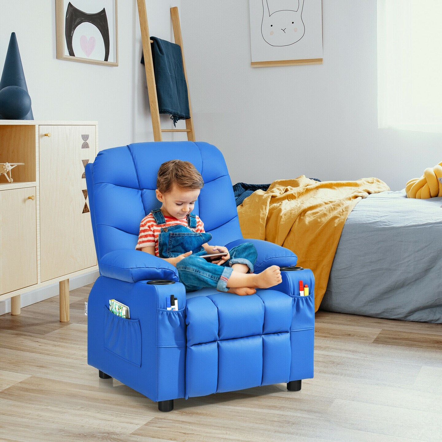 Kids Recliner Chair with Cup Holders Suitable for Children's Room, Living Room and Bedroom