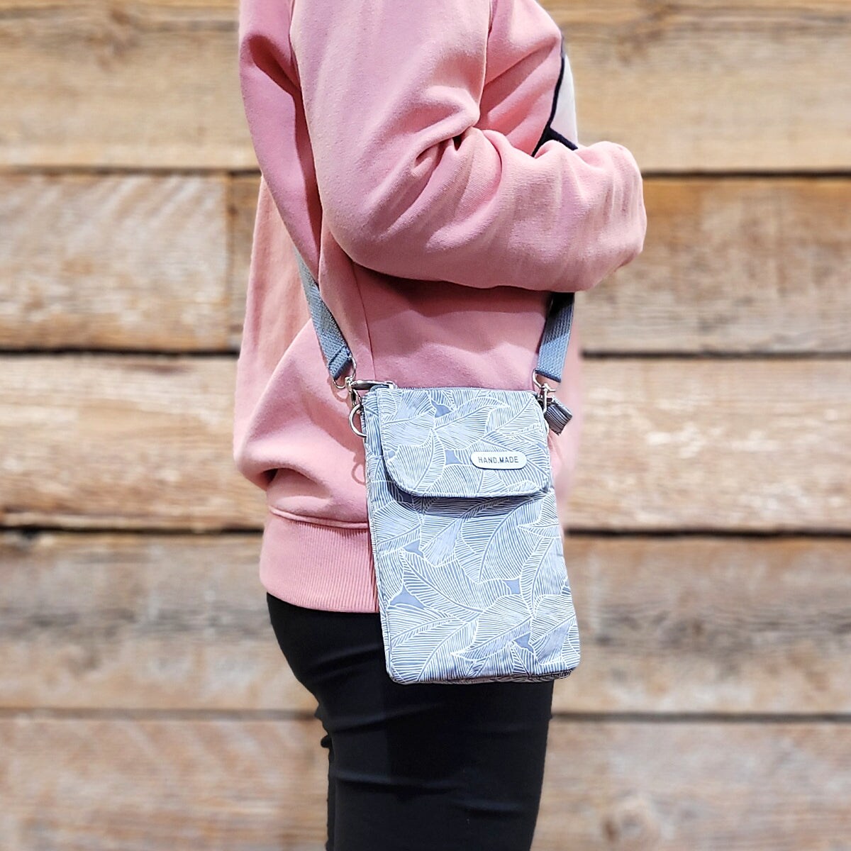 Wrapables Mini Crossbody Cell Phone Bag