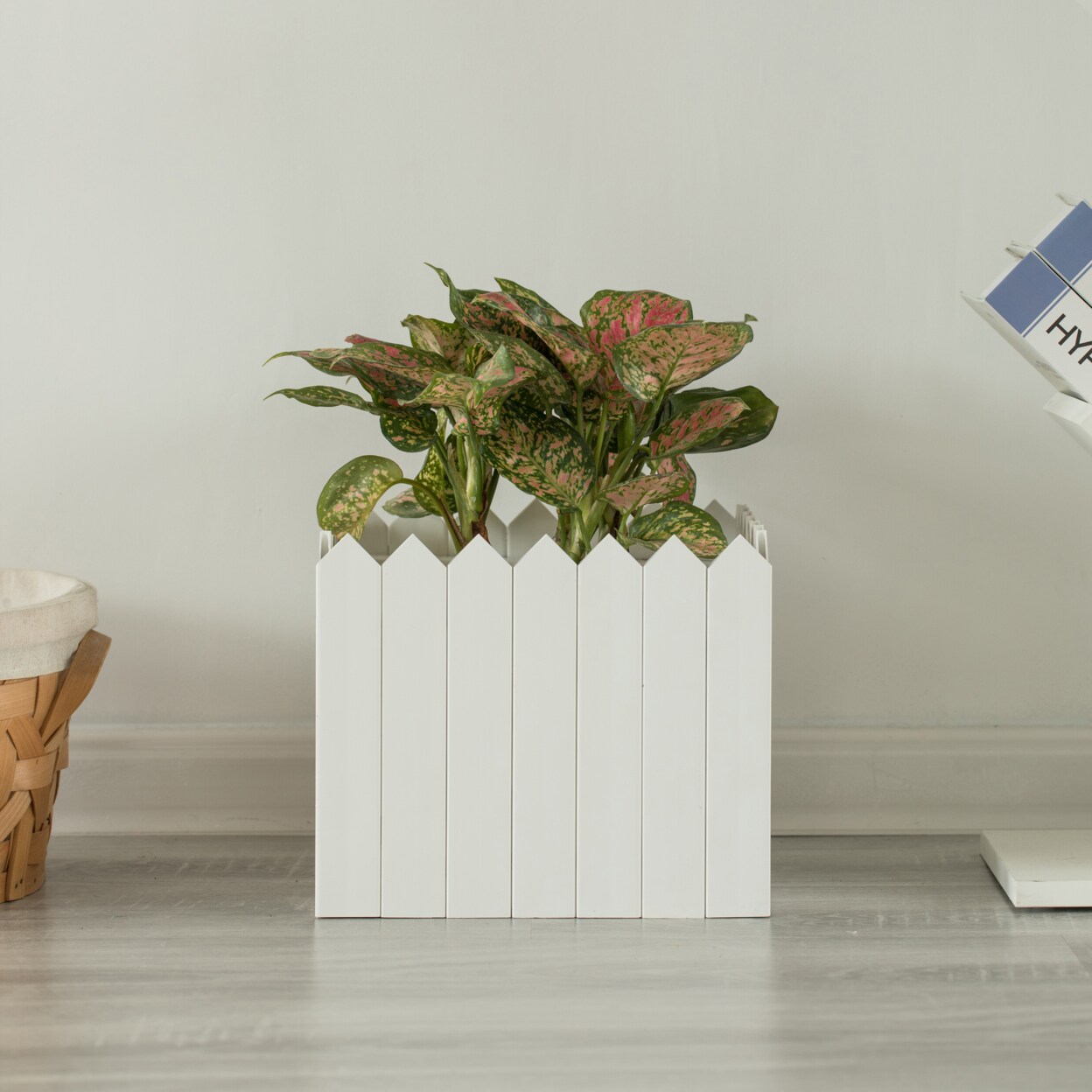 Gardenised White Vinyl Raised Planter Box 35.5&#x22;X15.75&#x22; Screwless Garden Bed