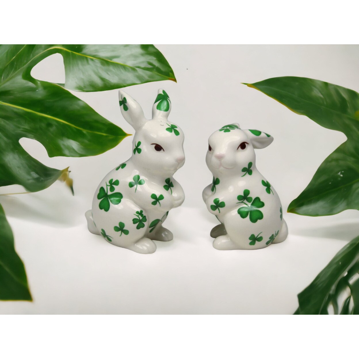 kevinsgiftshoppe Ceramic Irish Easter Bunny Rabbit with Shamrock Pattern Salt and Pepper Shakers  Kitchen Decor Saint Patricks Day