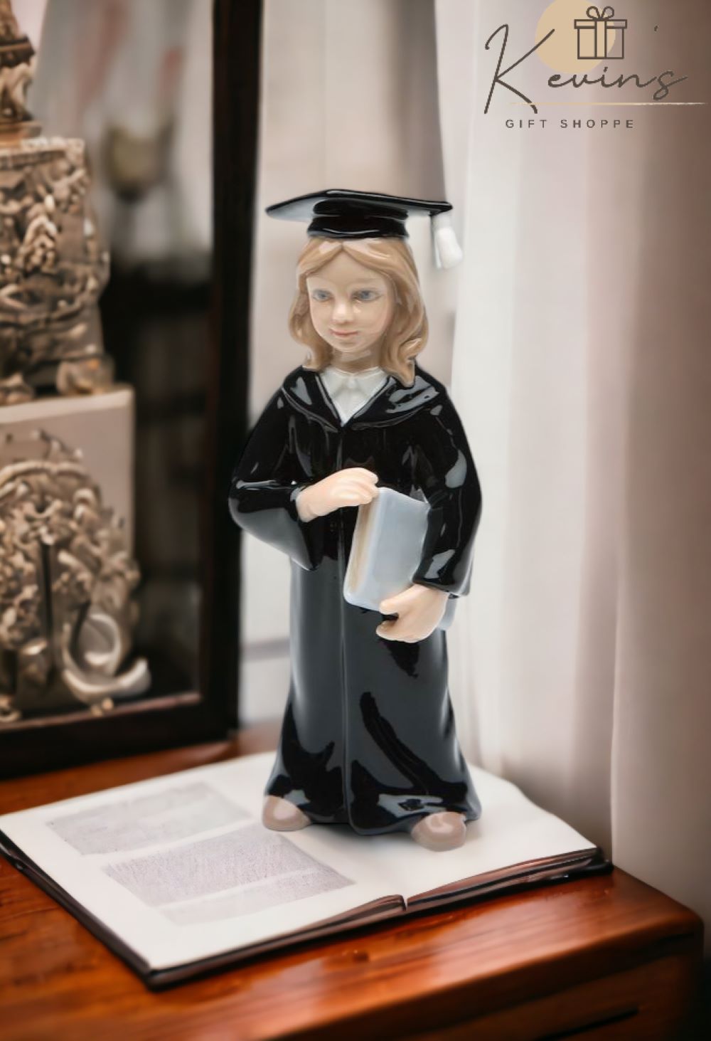 Ceramic Small Size Graduating Girl Figurine, Gift for Her, Gift for Daughter, Proud Parents, Graduation Gift