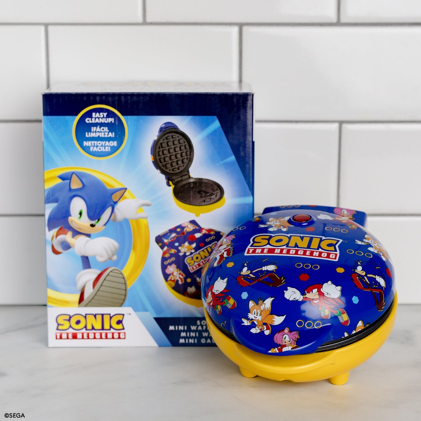 Uncanny Brands Sonic the Hedgehog Mini Waffle Maker