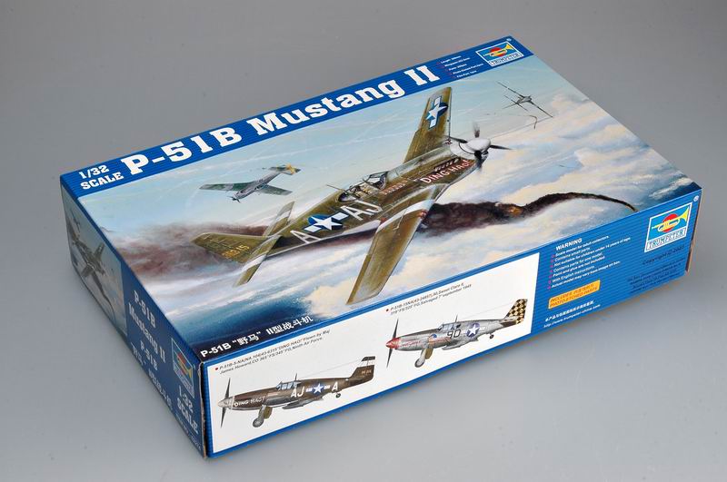 Trumpeter  1/32 Trumpeter 1/32 P51B Mustang Fighter Model Kit Plastic Model