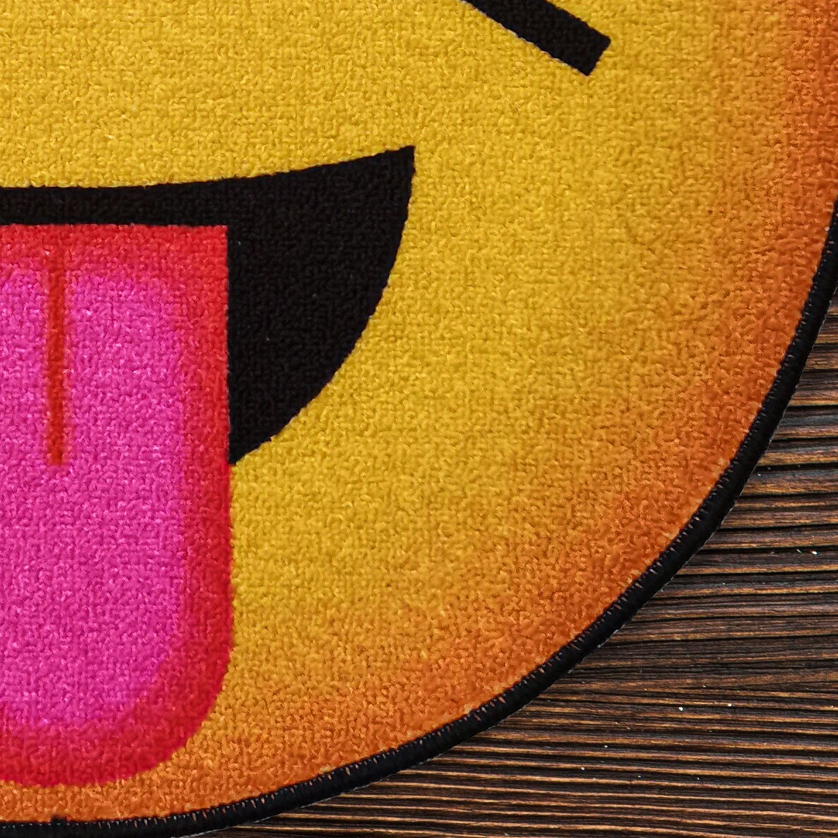 Deerlux Emoji Style Round Funny Smiley Face Kids Area Rug, Tongue Out with Closed Eyes Emoji Rug