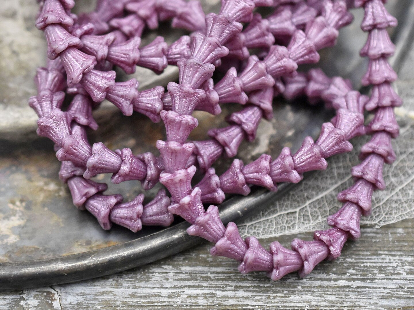 *30* 5x6mm Etched Lilac Bell Flower Beads