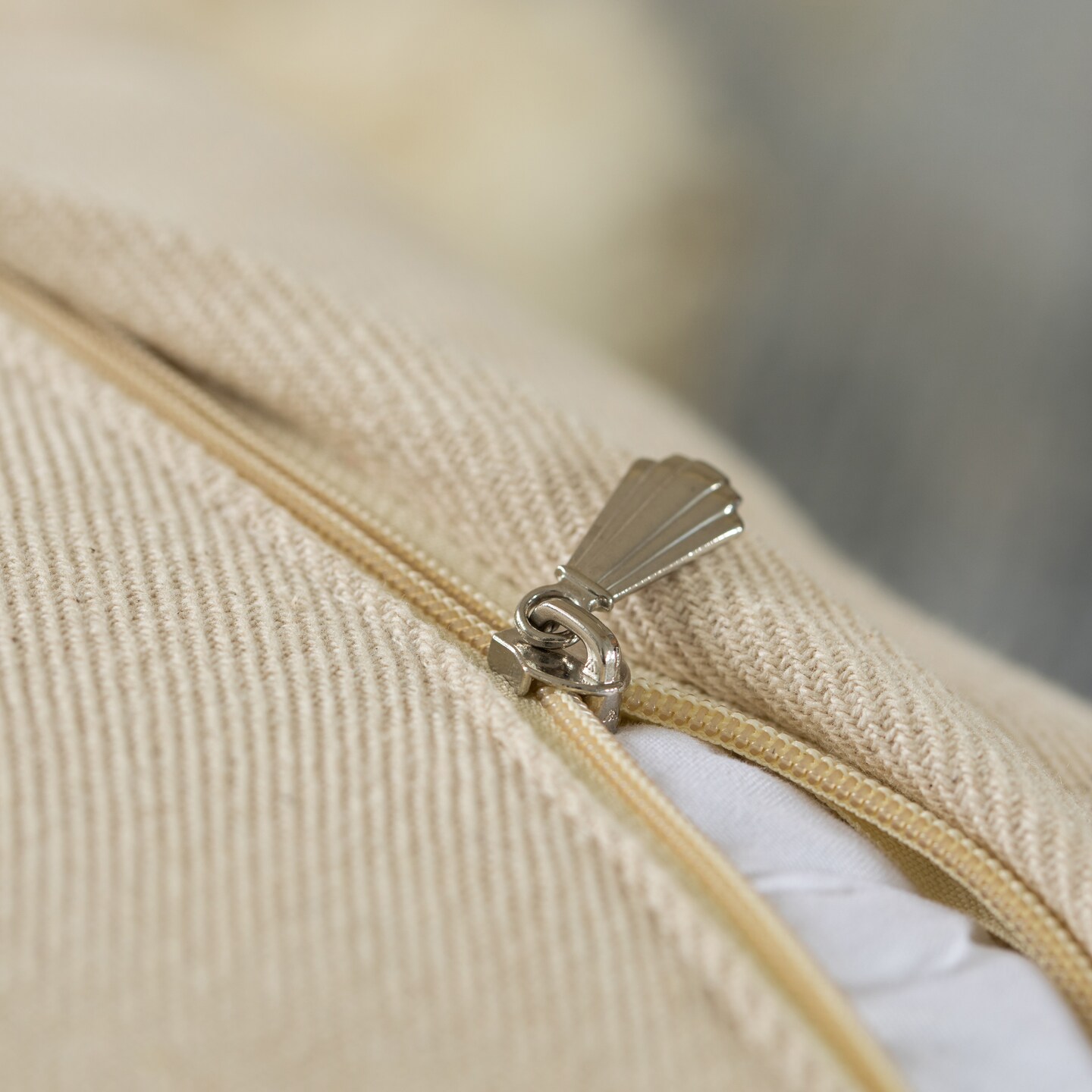 16" Handwoven Cotton Throw Pillow Cover with Ogee Pattern and Tasseled Top