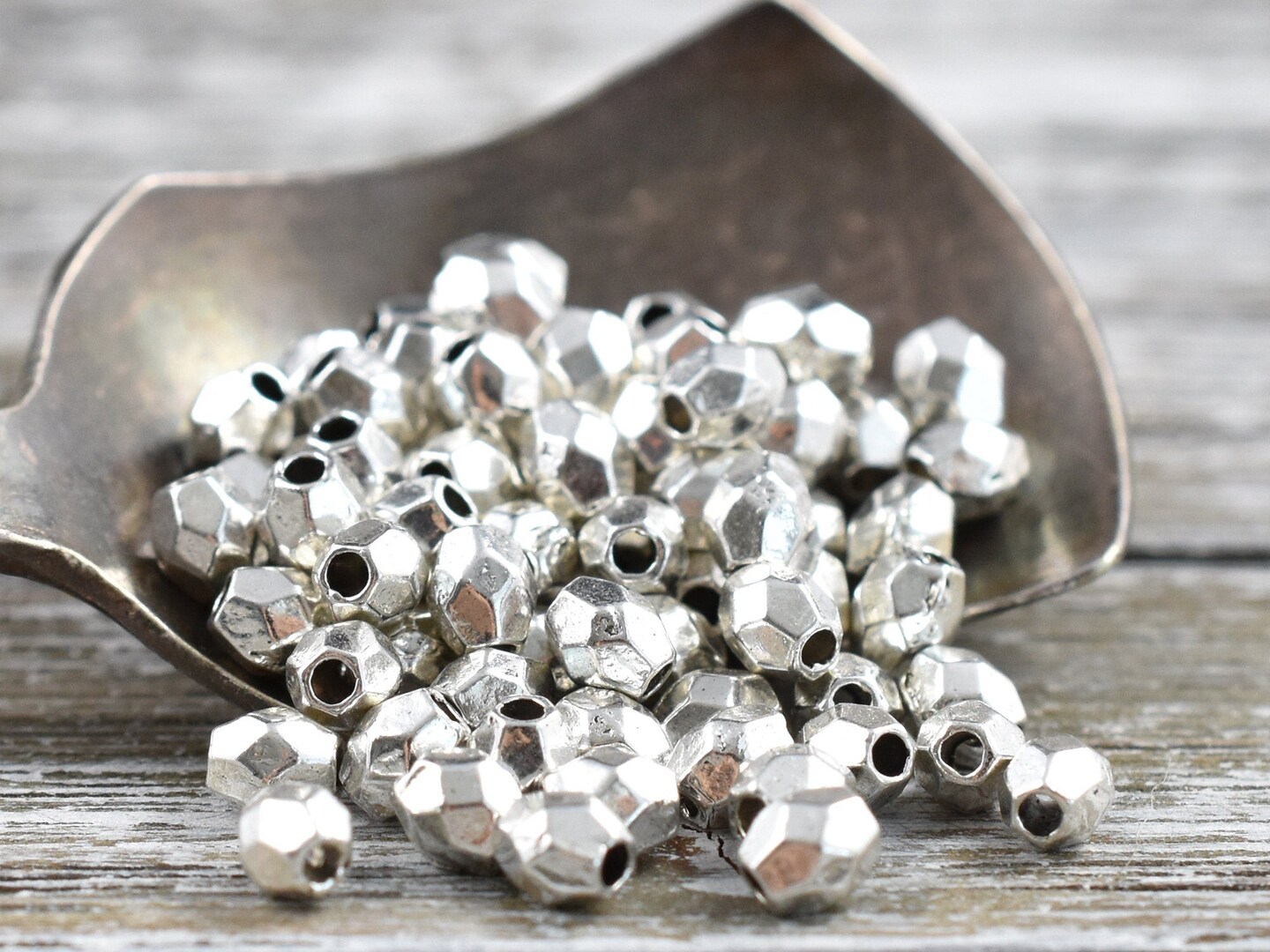 250* 3x4mm Gunmetal Faceted Oval Spacer Beads – The Bead Obsession