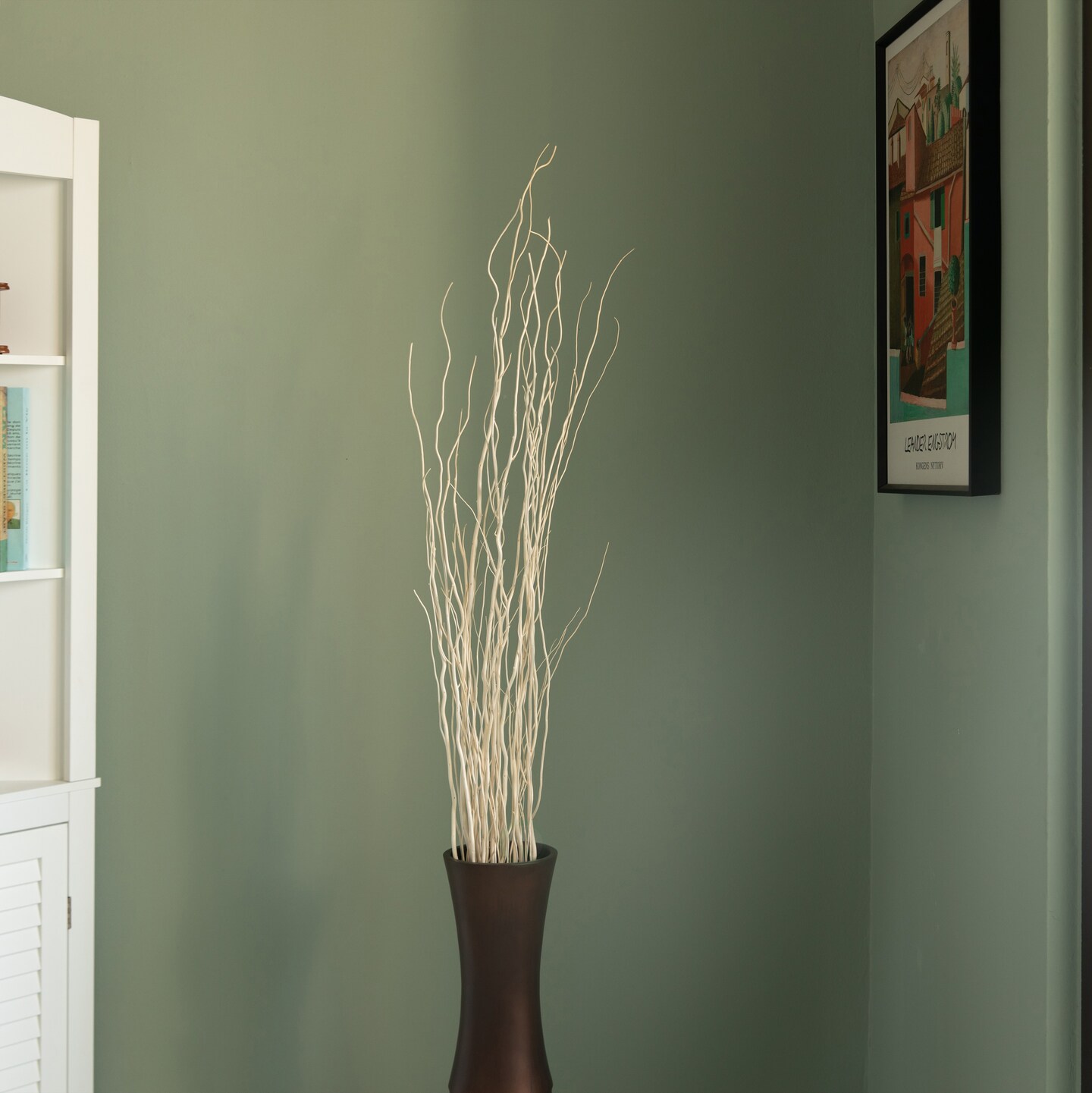 Uniquewise 12 pcs Natural Decorative Dry Branches Authentic Sticks, Home Decoration and Wedding Craft, DIY Greenery Plants Craft Vases fillers Garden Hotel Farmhouse Decor