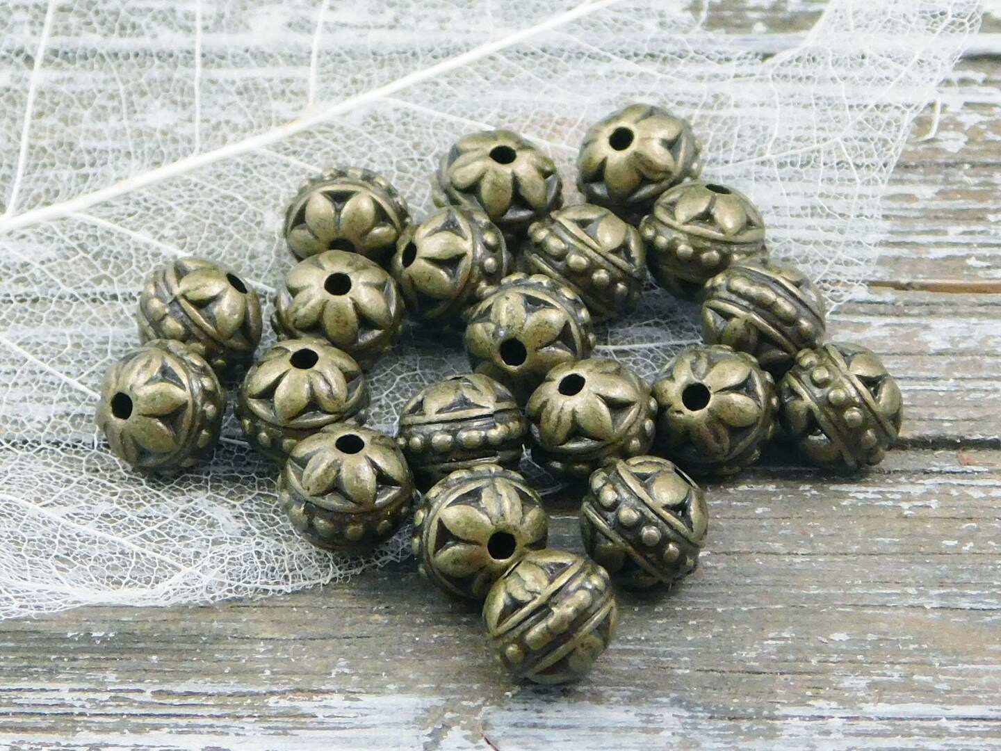 *50* 8mm Antique Bronze Round Filigree Beads