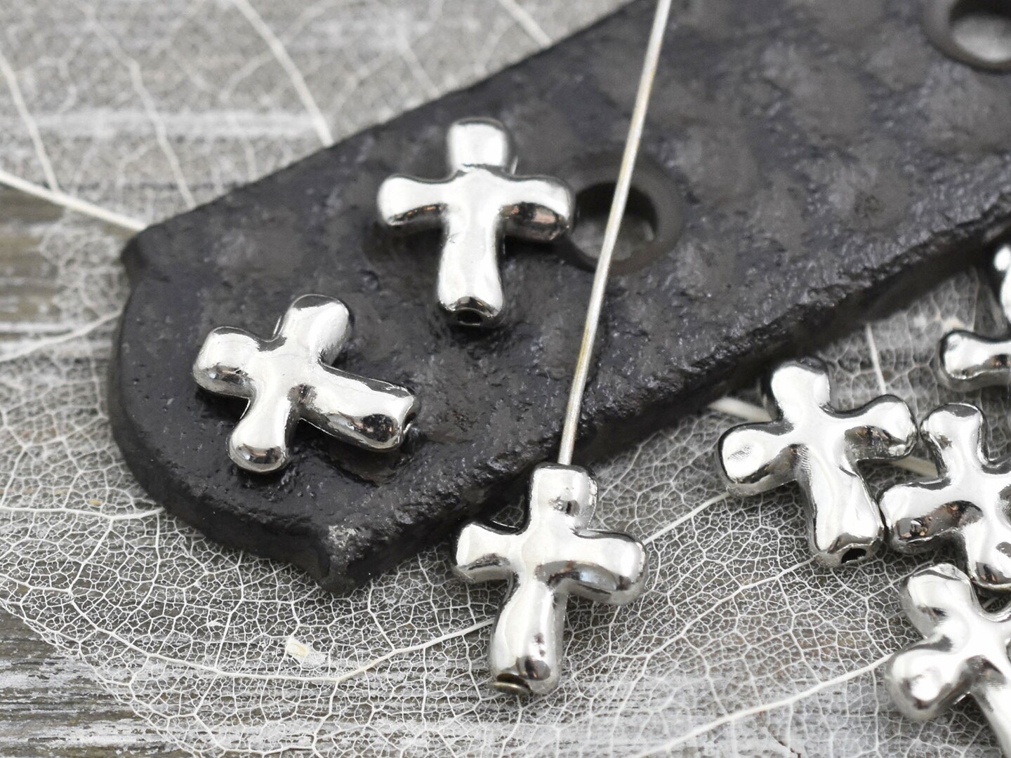 *15* 14x12mm Antique Silver Cross Beads