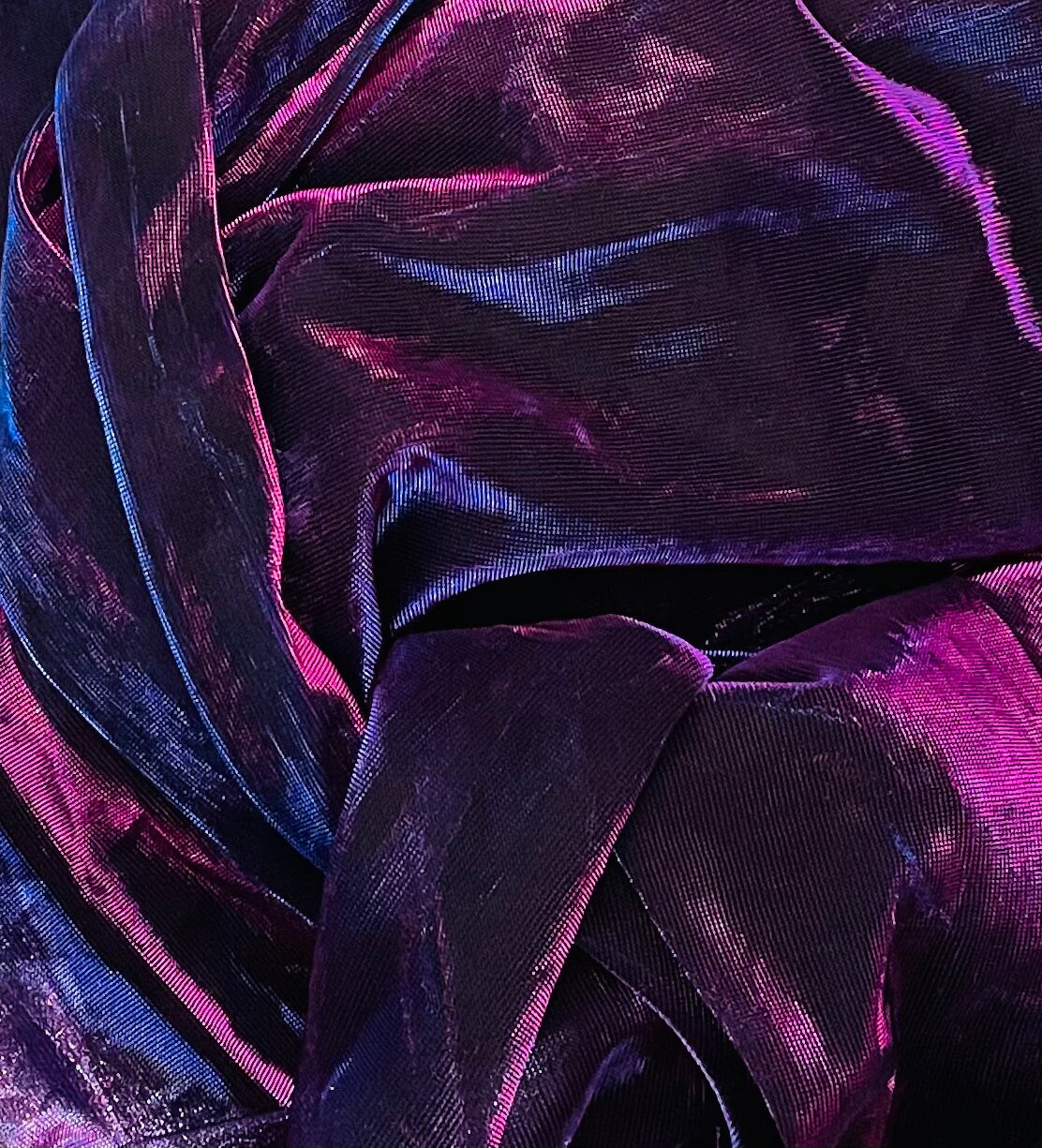 Pink/Blue color shifting netting