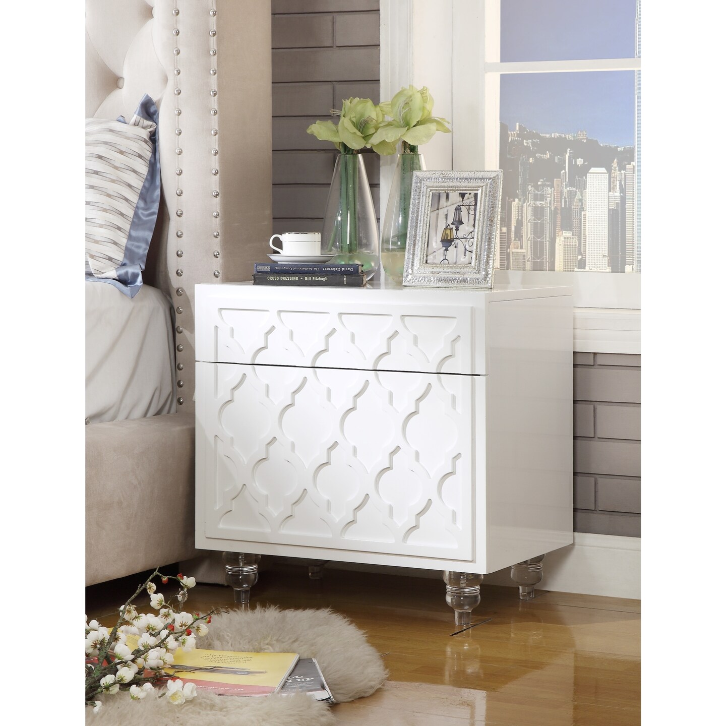 Keira Modern Trellis Lacquered Lucite Leg Side/Accent Table/ Nightstand