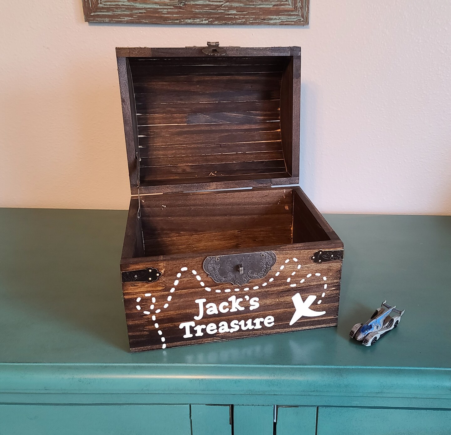 Treasure shops chests for kids