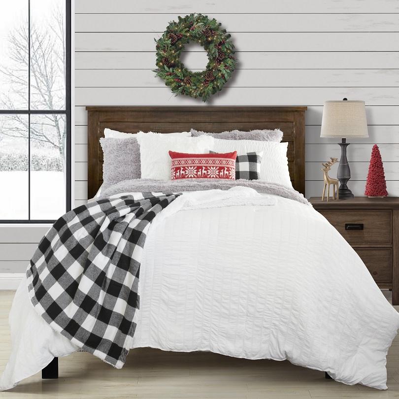 Bedding Bundle: Farmhouse Seersucker Comforter + Woven Buffalo Check Gift Box Set - Full/Queen