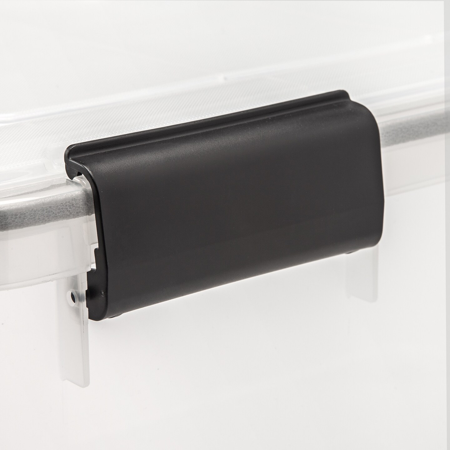 IRIS USA 103qt WEATHERPRO Wheeled Plastic Storage Bin with Seal Latching Lid and 6Buckles, Pull Handle