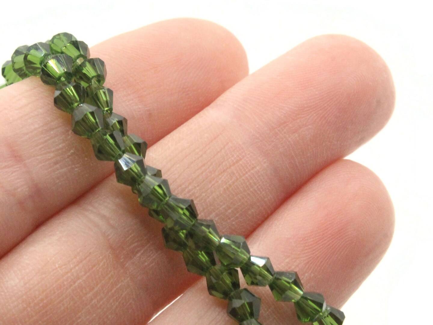 95 4mm Dark Green Glass Faceted Bicone Beads