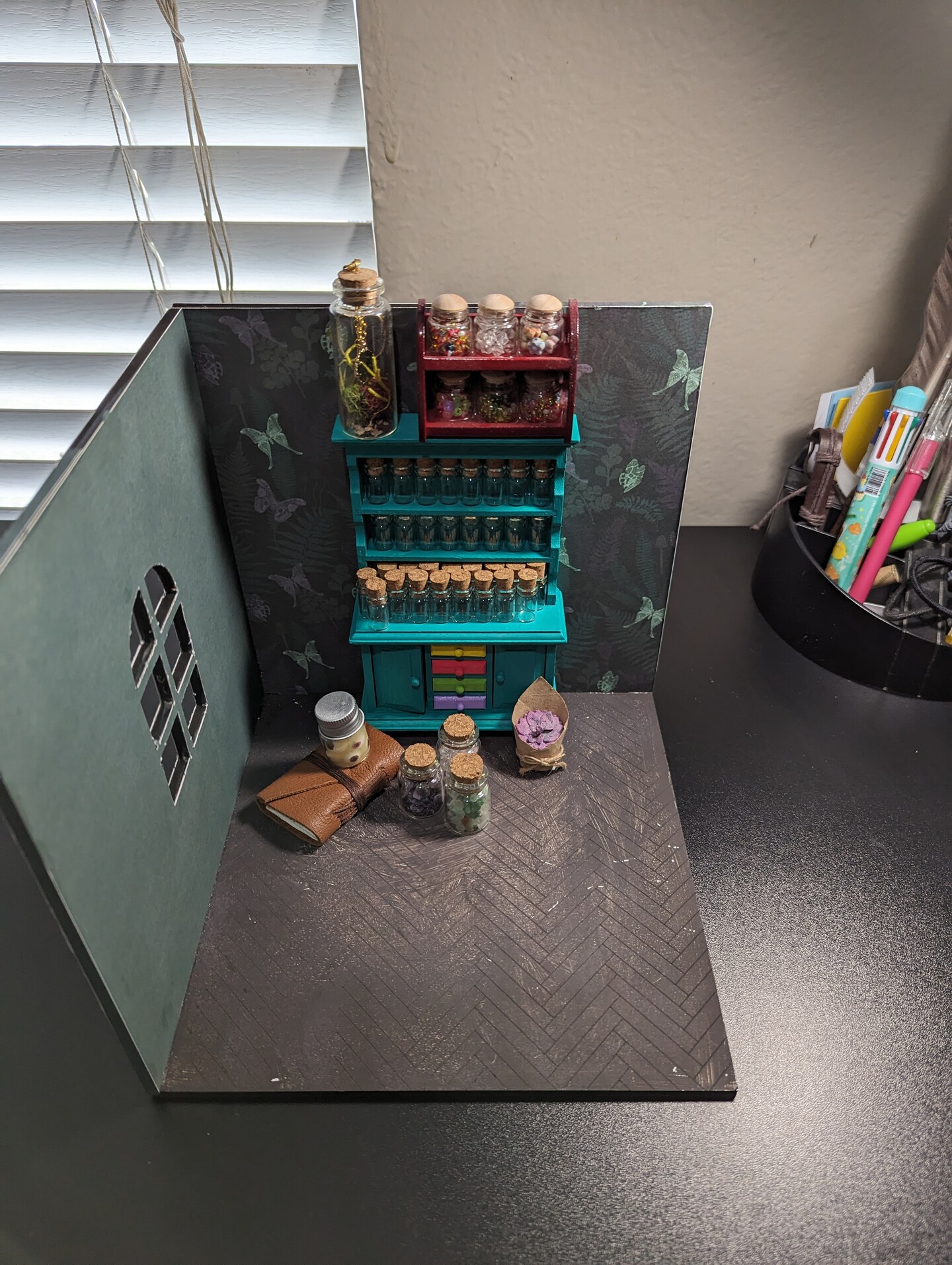 How-To name is Tiny Room: Building the Room