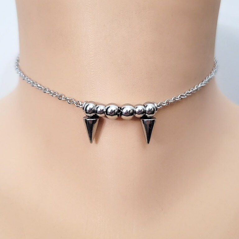 Vampire Fang Choker, Vampy Witchy Gothic Necklace, Fantasy