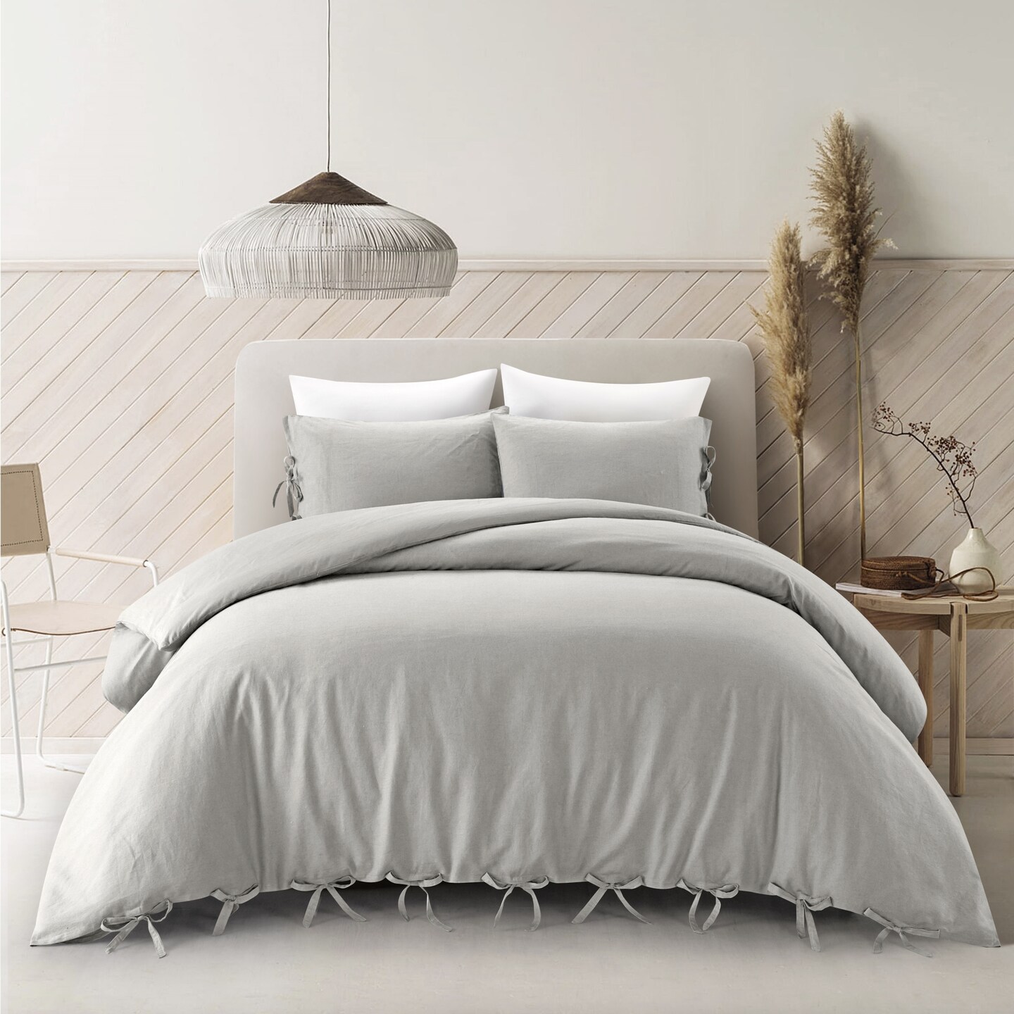 Aniylah 3pc Duvet Set With 2 Pillow Shams and 1 Duvet Cover