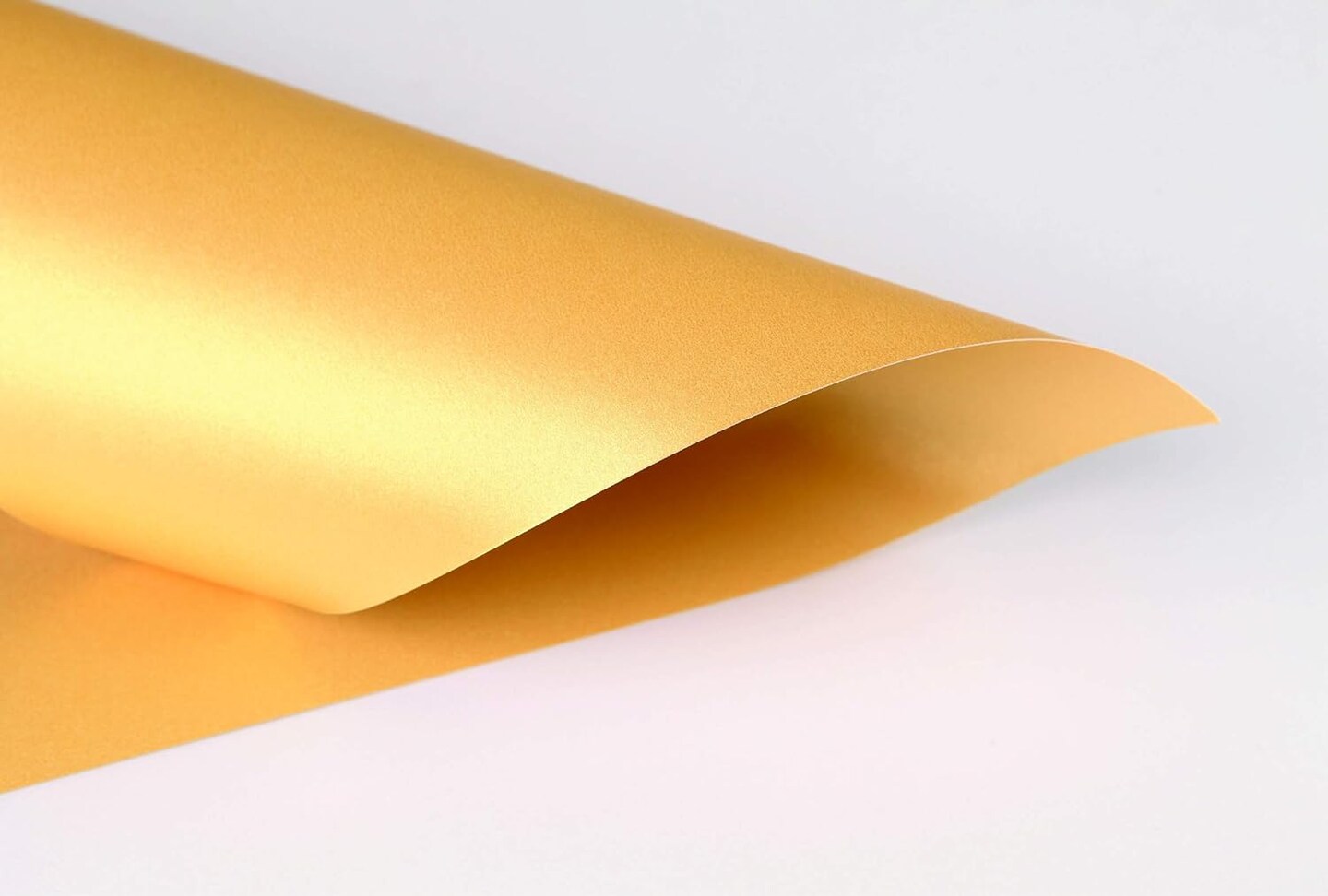 Gold Metallic Paper - 100-Pack Golden Shimmer Paper, Paper Crafting Supplies, Perfect for Flower Making, Ticket, Invitation, Stationery, Scrapbook Use, Printer Friendly, 80lb Text, 8.5 x 11 Inches