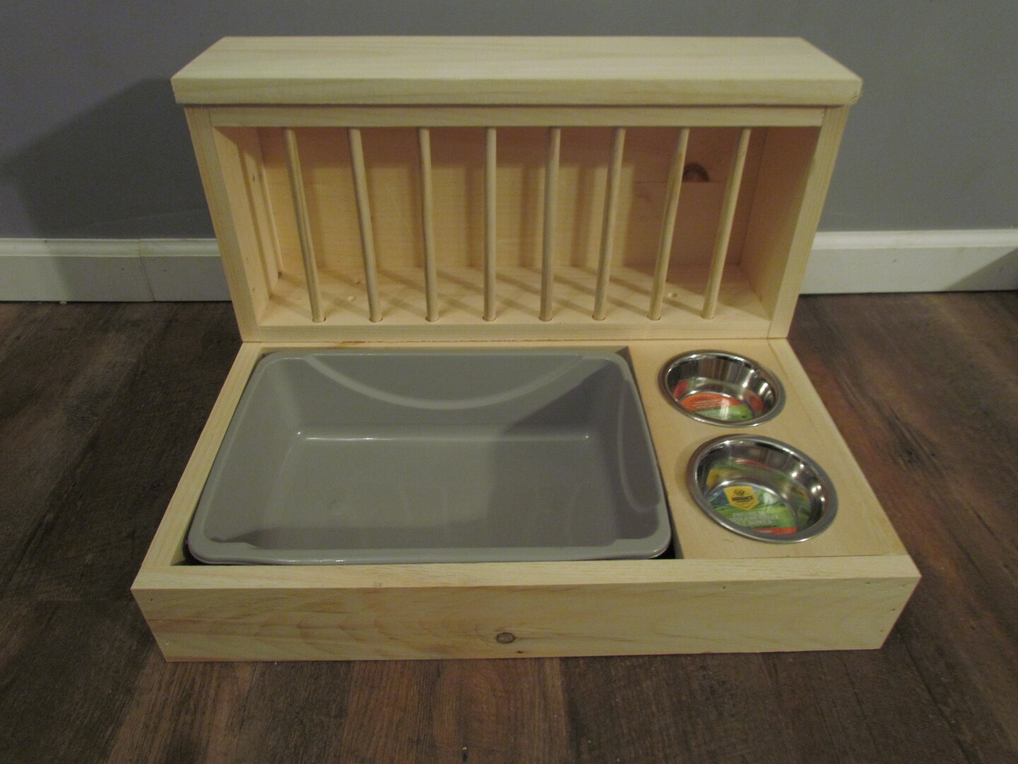 Small w/ Side Bowls - Hop Box: Rabbit Bunny Hay Feeder and Litter Pan selling Combo