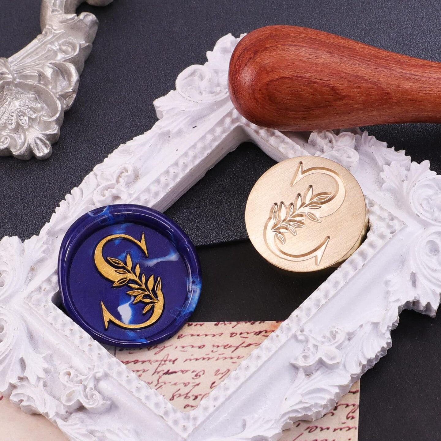 Initial Alphabet S Wax Seal Stamp, Vintage Elegant Botanical Leaves Letter Sealing Stamp for Wedding Party Invitation, Gift Wrap, Envelope, Christmas Thanksgiving Card (S)
