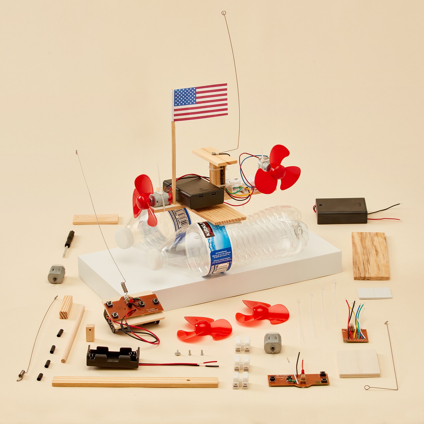 Kit De Modèle De Bateau En Bois Jouet D'Assemblage De Yacht Électrique | Kit d'Expérience Scientifique Pour de 6 à 14 Ans Garçons Filles d'Imitation Décorations Fêtes Extérieur Intérieur