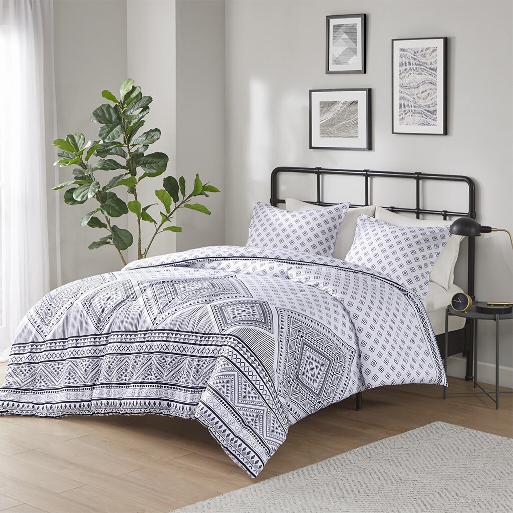 Gracie Mills   Reversible Comforter Set - GRACE-15169