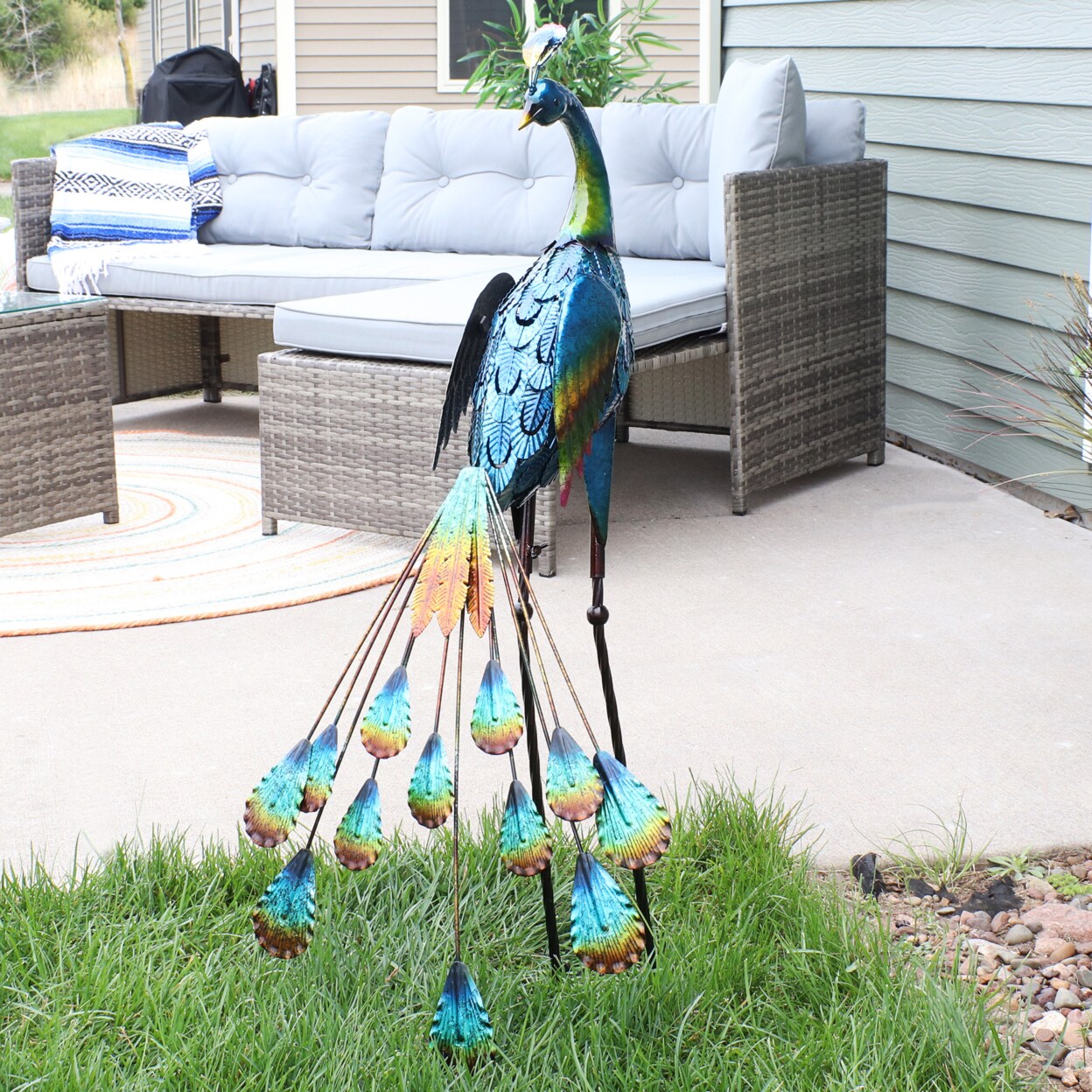 Sunnydaze   Peacock Outdoor Metal Garden Statue - 34.5 in