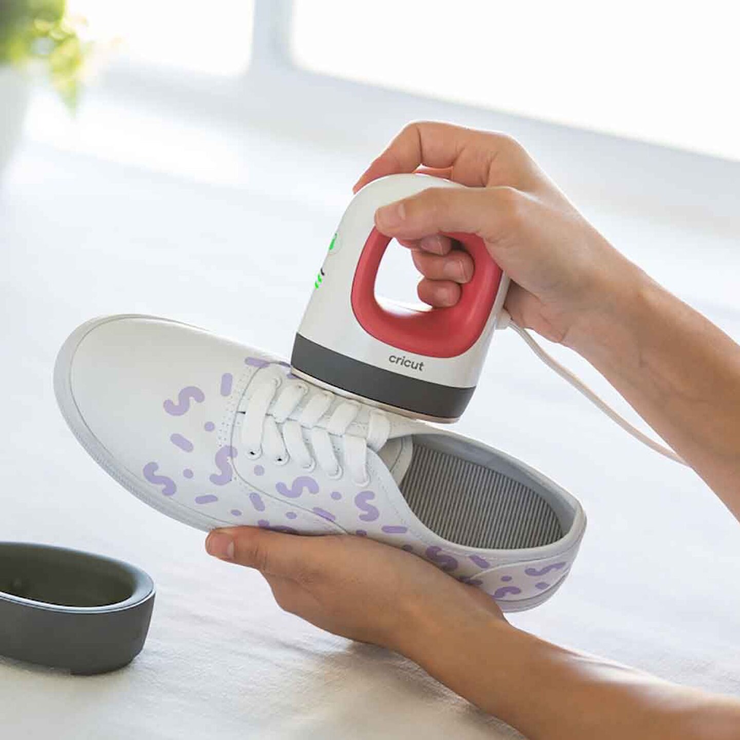 Cricut EasyPress Mini, Raspberry Heat Press Machine with Iron-On Sampler Rolls