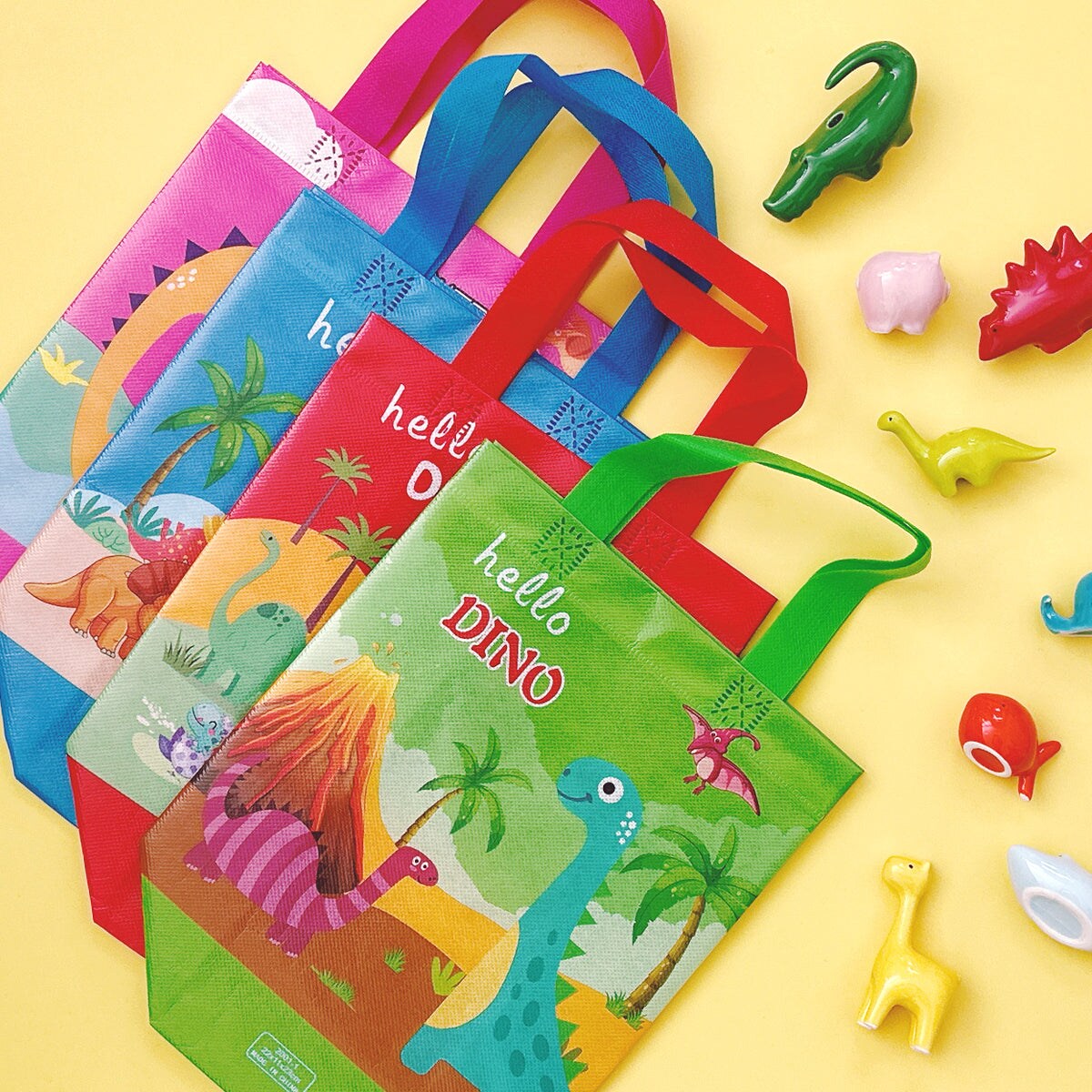 Wrapables Non-Woven Reusable Gift Bags with Handles for Parties, Birthdays, Favors and Treats (Set of 8)