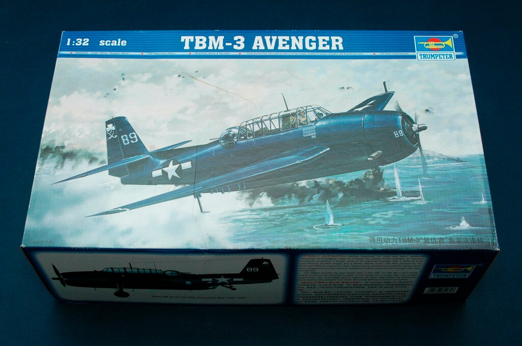 Trumpeter  1/32 TBM-3 AVENGER 1/32 Plastic Model