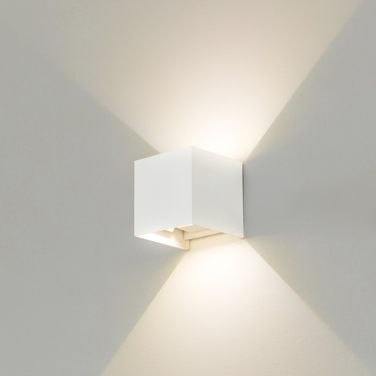 Modern Wall Sconce LED Waterproof Wall Lamp Aluminum with Adjustable Beam 10-Watt 4000K Cool White Indoor Outdoor for Bathroom Bedroom Corridor Living Room Stairs and Garden