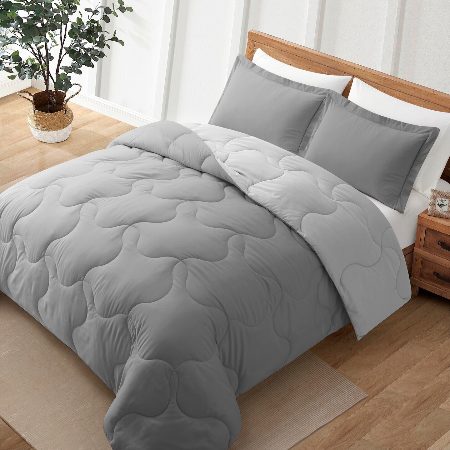 King Lightweight Reversible Microfiber Comforter Set Dark Gray Light Gray