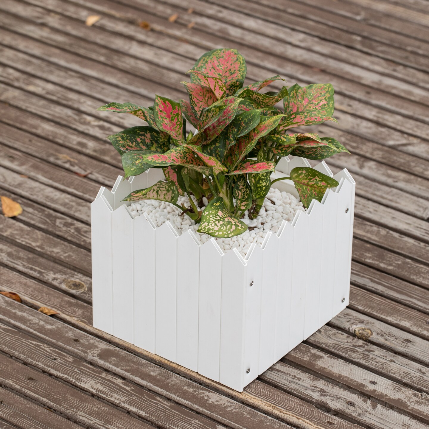 White Vinyl Traditional Fence Design Garden Bed Elevated Screwless Raised Planter Box