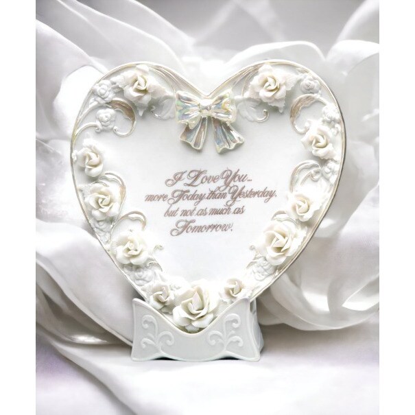 kevinsgiftshoppe Ceramic Wedding or Anniversary Decorative Heart Shape Plate with Stand  Wedding