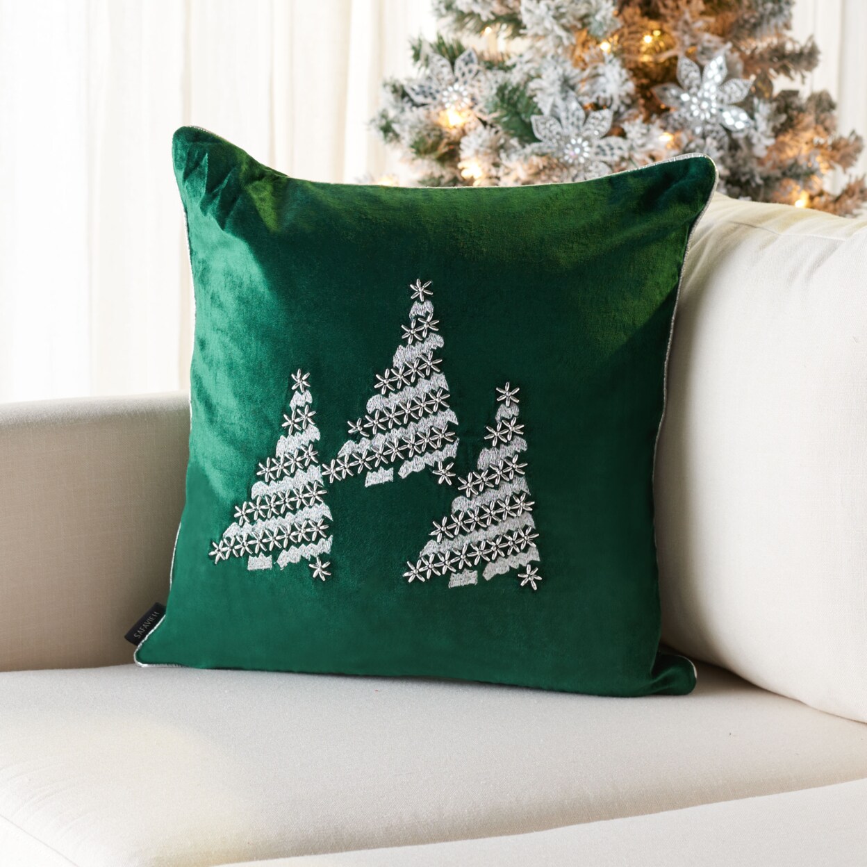 Green holiday pillows hot sale