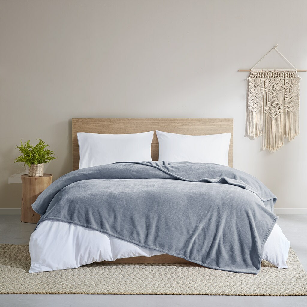 Gracie Mills   Blanket