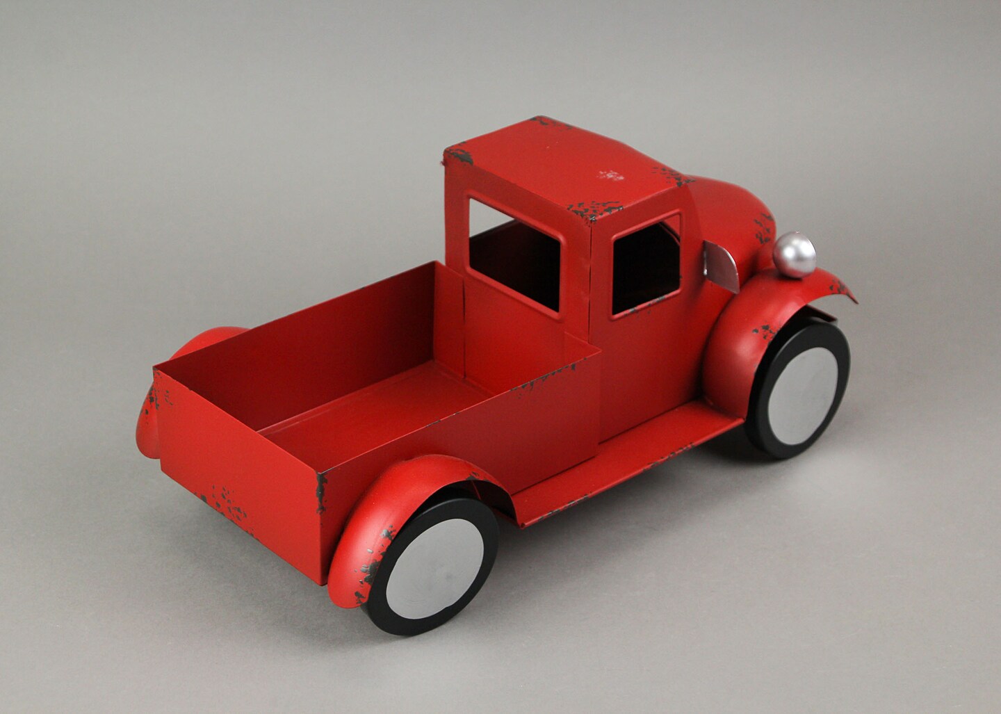 Rustic Metal Antique Truck Indoor or Outdoor Planter