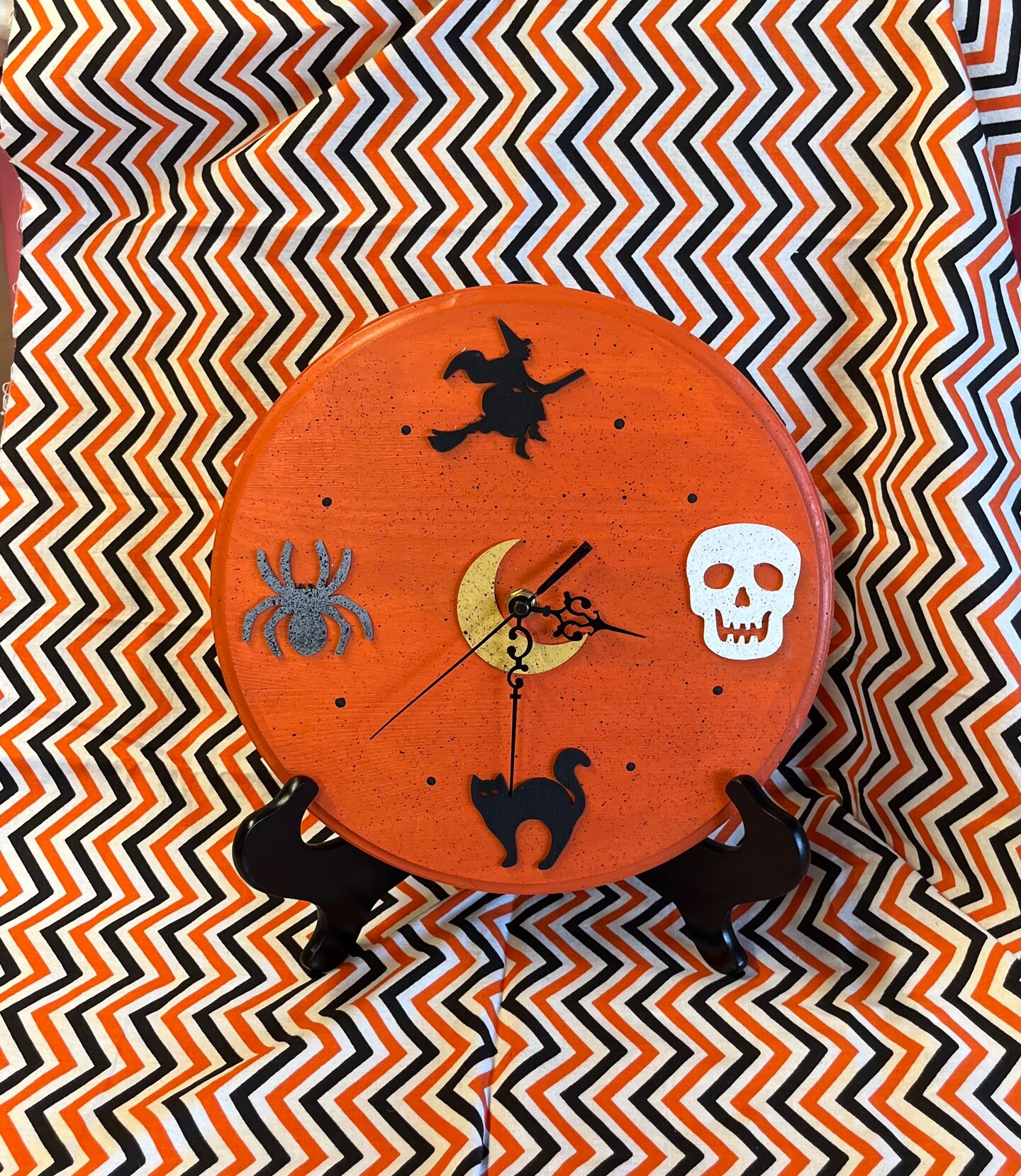 Halloween clock, clock, Halloween decorations, Clocks, Orange, Scary ...